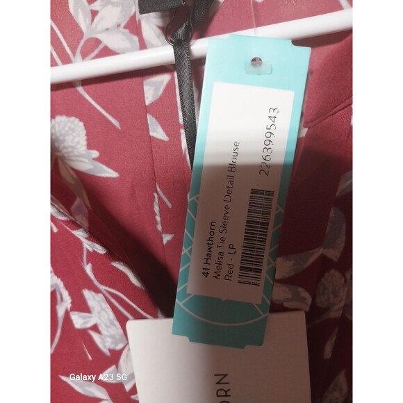 41 Hawthorn Red V Neck Floral Blouse Top w 3/4 Tie Sleeves Size Large Petite NWT - Picture 5 of 10